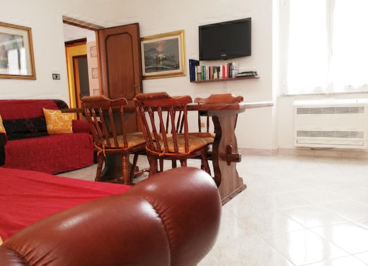 Appartamento Mary Oliena Buitenkant foto